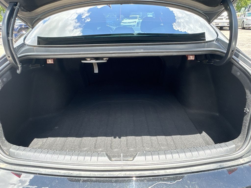 Used 2022 Black Hyundai SEL Plus image 26