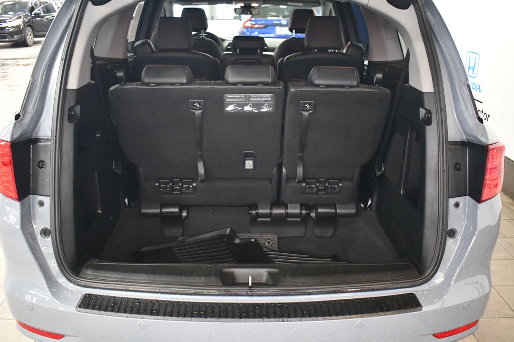 Thumbnail: 2023 Honda Odyssey - 5