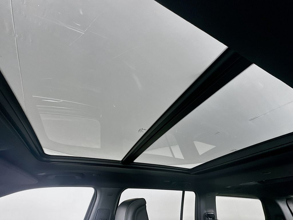 Used 2023 Gray Jeep Base image 21