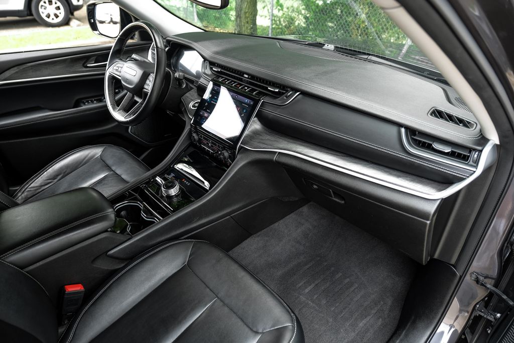 used 2021 Jeep Grand Cherokee L car, priced at $29,168