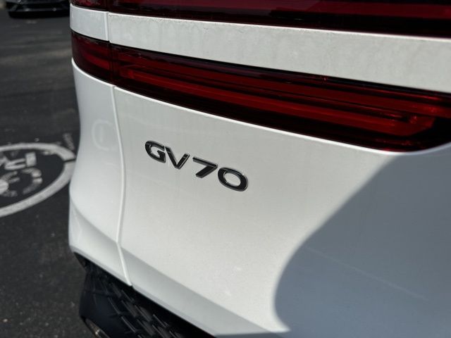 2025 Genesis GV70 Sport 12