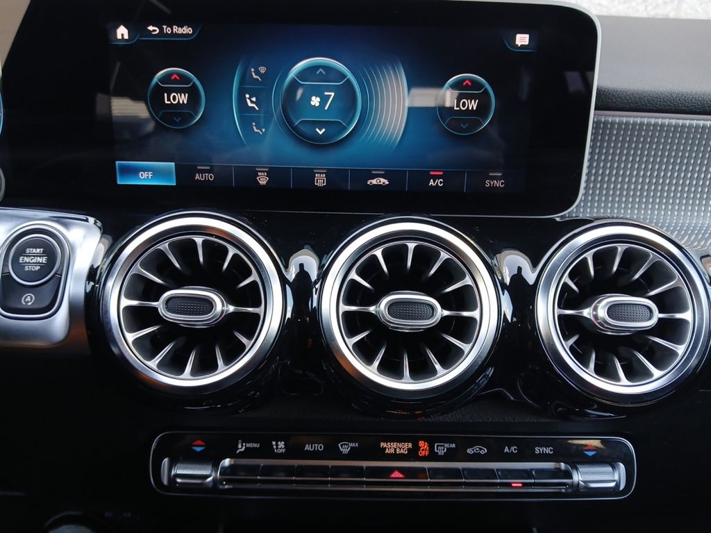 Used Car 2021 Mercedes-benz Glb  Glb 250 For Sale Under $25,000 In Austin, Texas