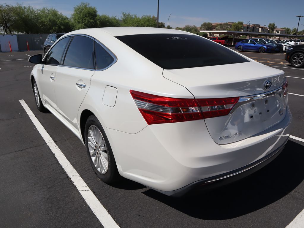 2014 Toyota Avalon XLE 3