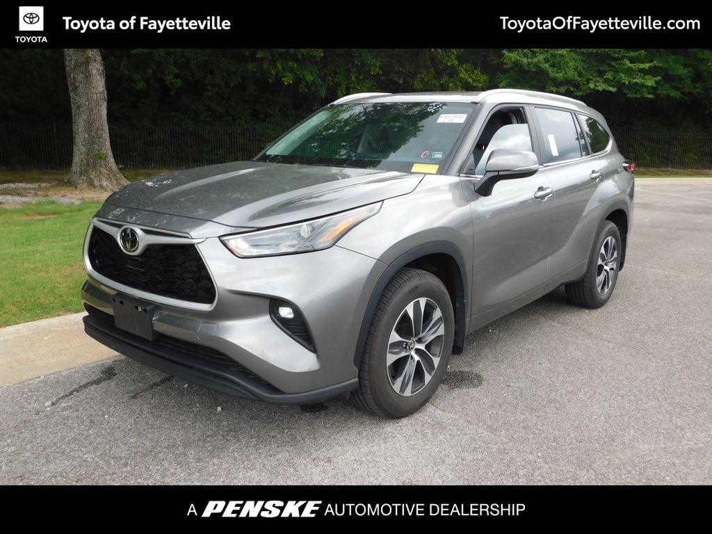 Gray 2026 Toyota Highlander SUV / Crossover All-Wheel Drive 8-Speed Automatic