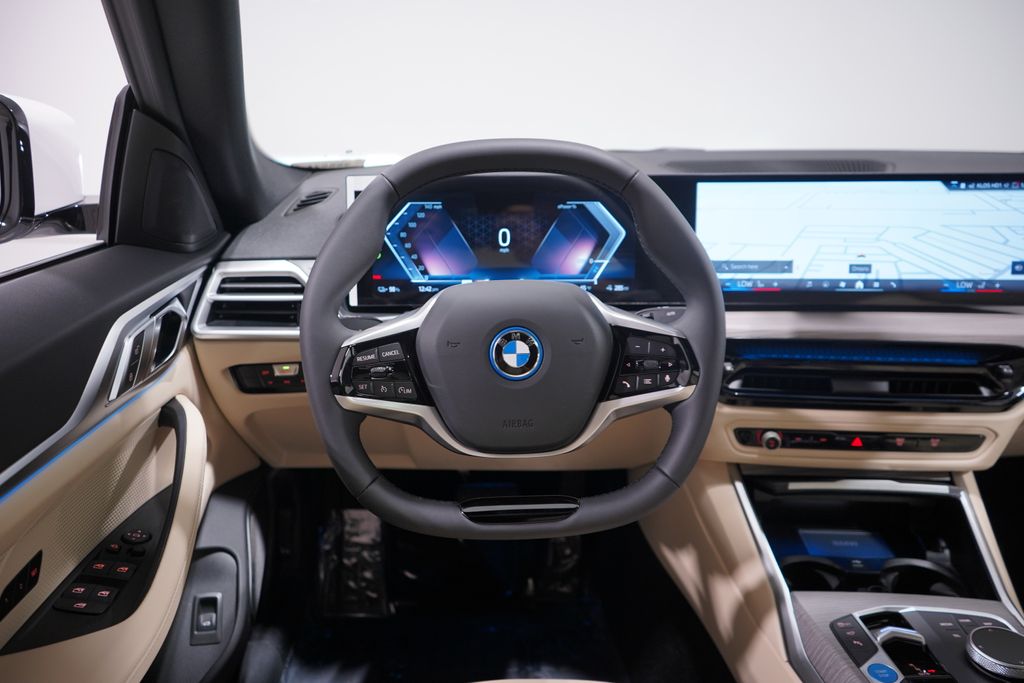 2025 BMW i4 eDrive40 11