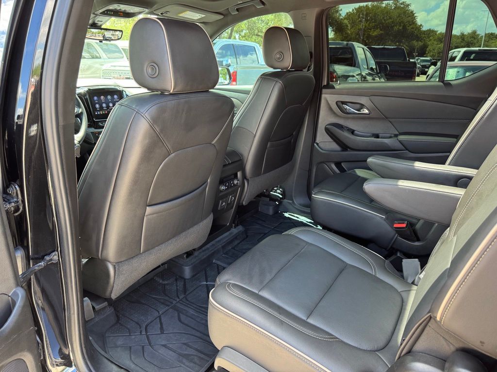 Used Car 2022 Chevrolet Traverse  Premier For Sale Under $35,000 In Austin, Texas