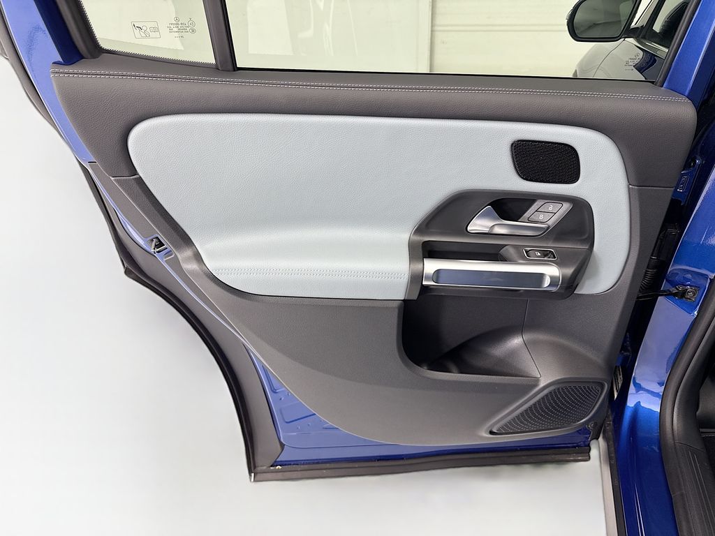 Thumbnail: 2026 Mercedes-Benz GLB - 25