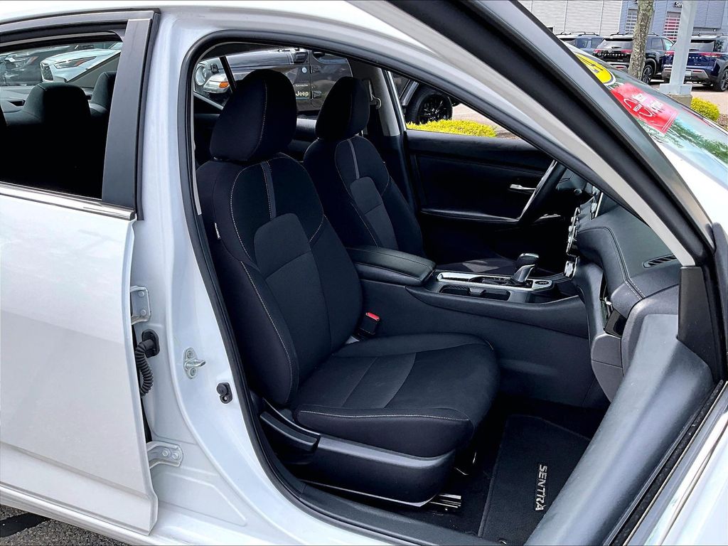 2024 Nissan Sentra — photo 11