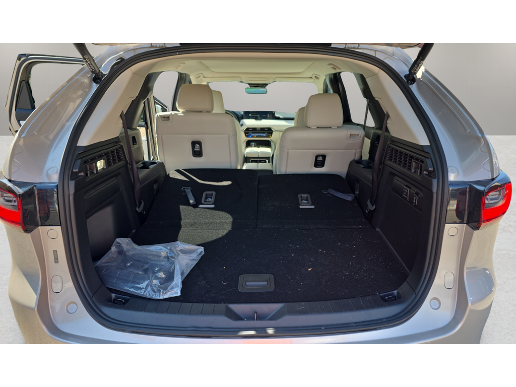 2024 Mazda CX-90 3.3 Turbo S Premium Plus Silver at Rochrich Mazda