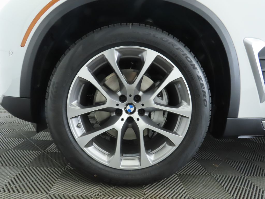Thumbnail: 2026 BMW X5 - 31
