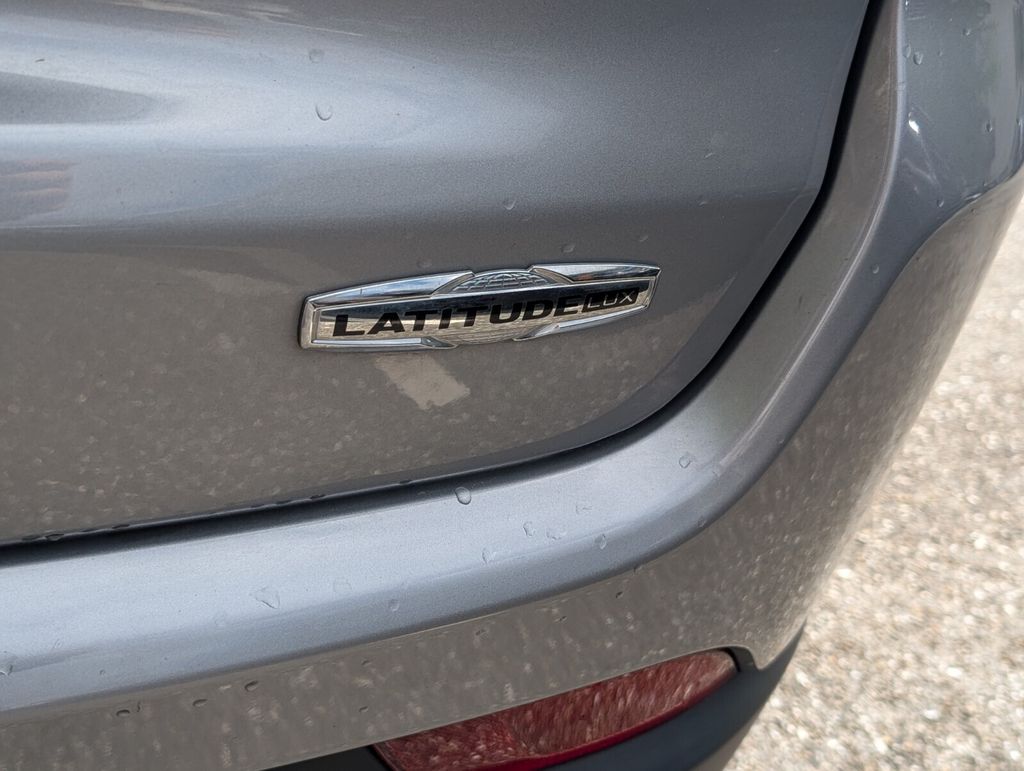 used 2023 Jeep Compass car, priced at $21,298