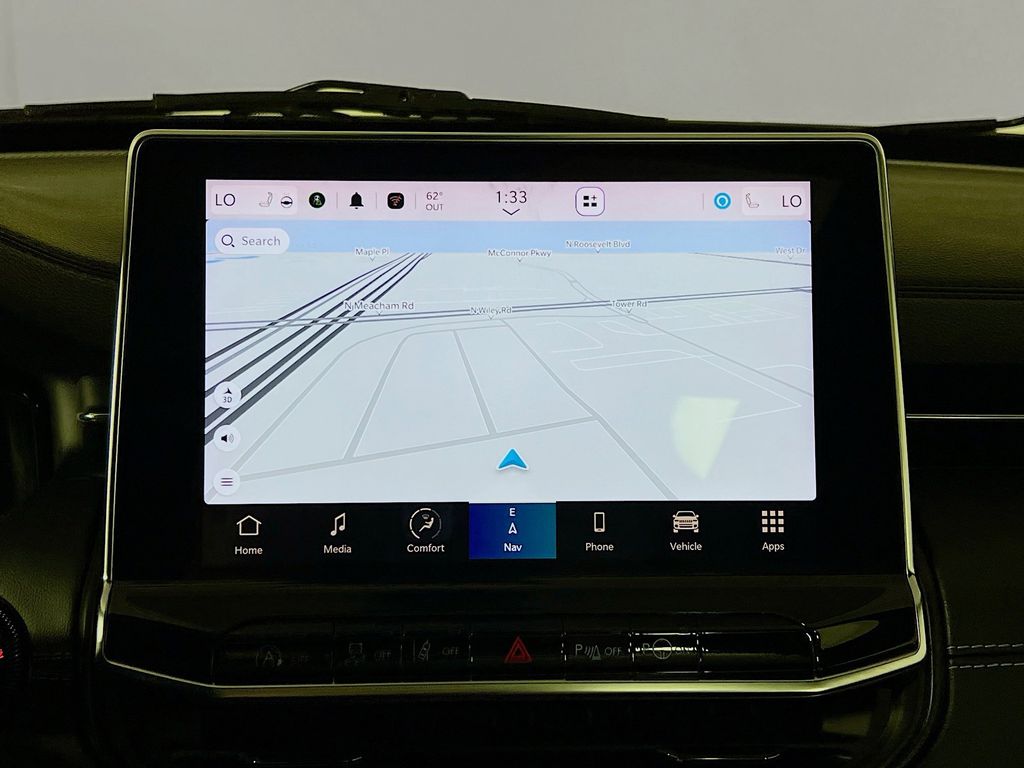 Used 2023 Silver Jeep Limited image 13