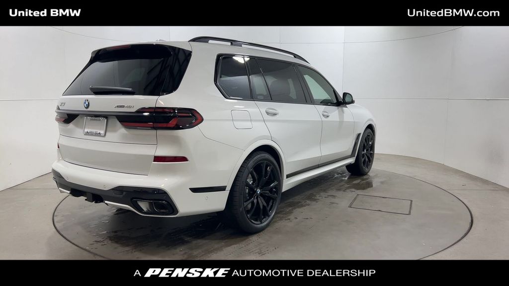 2026 BMW X7 xDrive40i 8