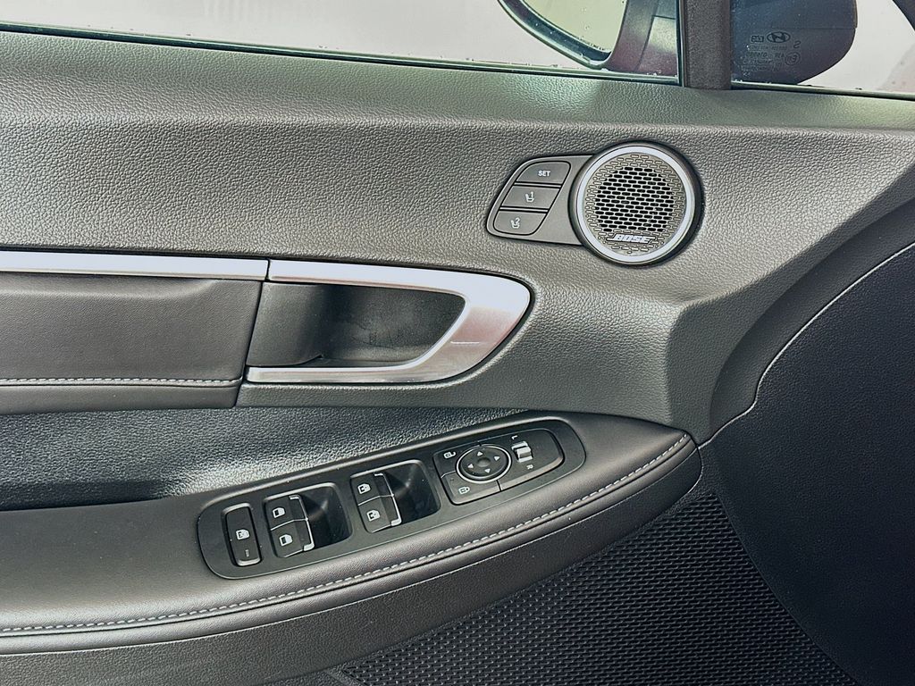 Thumbnail: 2022 Hyundai Sonata - 18