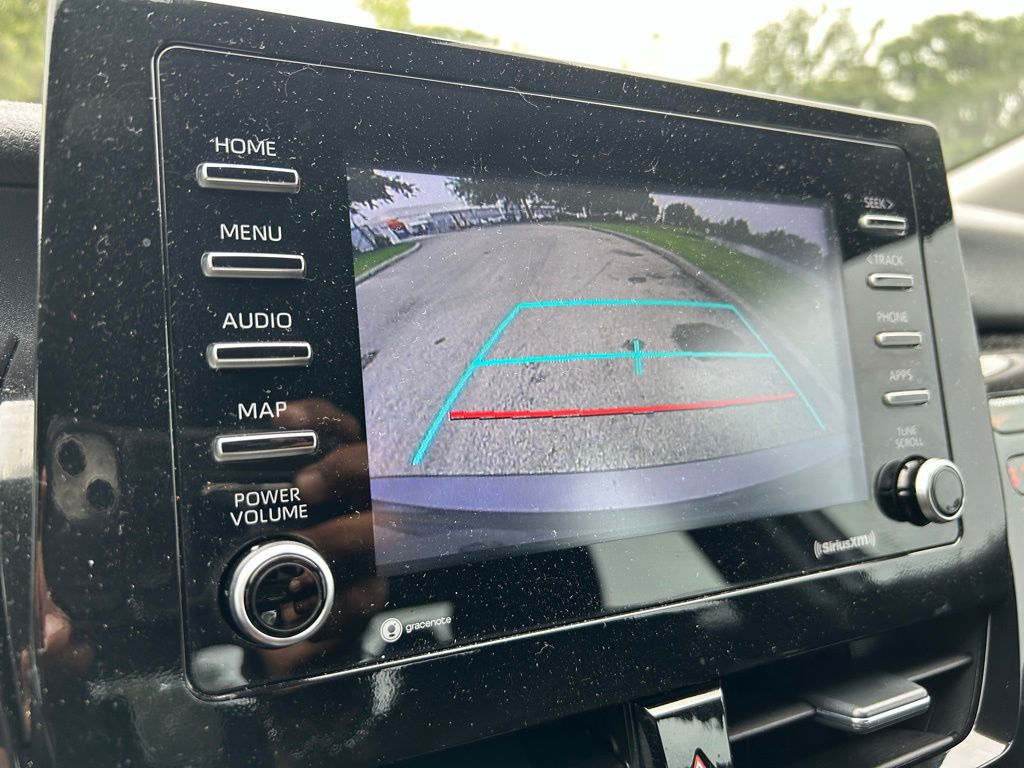 2022 Toyota Camry SE 18