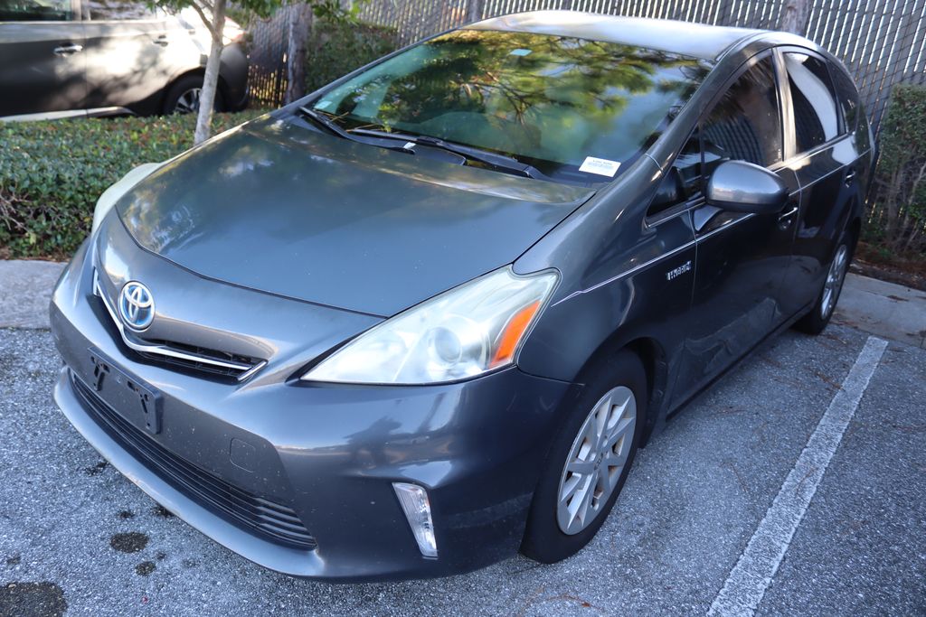 Thumbnail: 2012 Toyota Prius v - 2