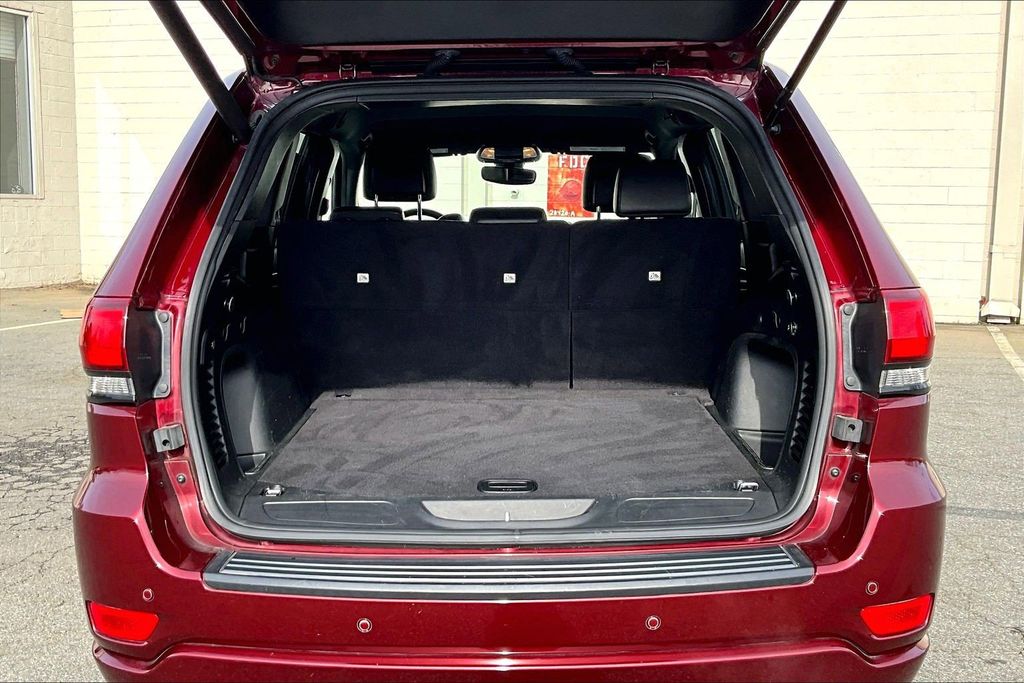 JeepGrand Cherokee WK24