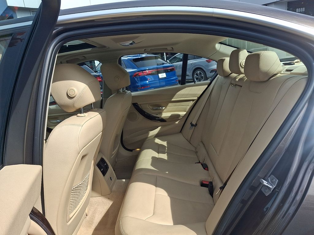 Thumbnail: 2015 BMW 3 Series - 8