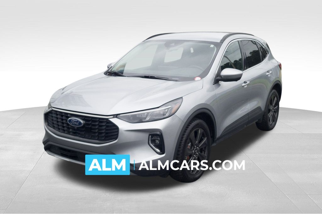2023 Ford Escape Platinum's photo