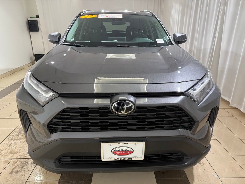 Thumbnail: 2022 Toyota RAV4 - 8