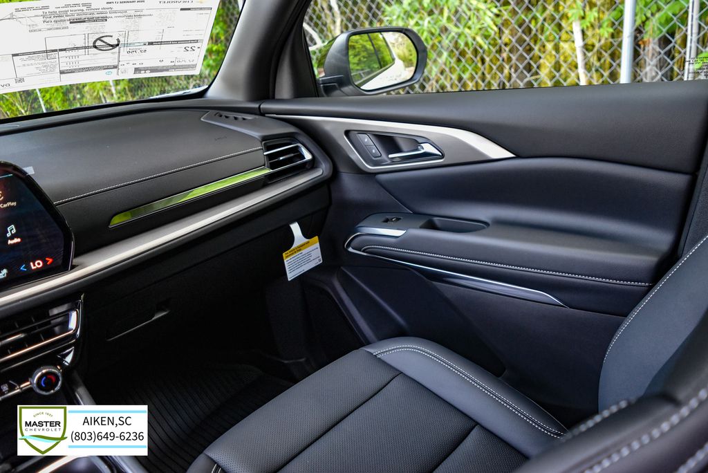 2026 Chevrolet Traverse LT - Photo 14