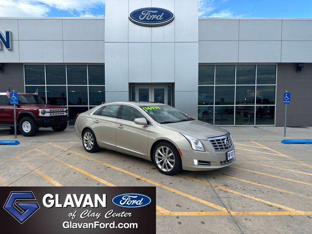 Silver Coast Metallic 2014 Cadillac XTS Sedan Front-Wheel Drive 6-Speed Automatic