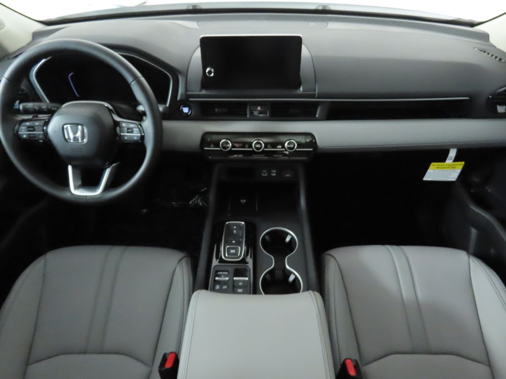 2025 Honda Pilot Touring 14