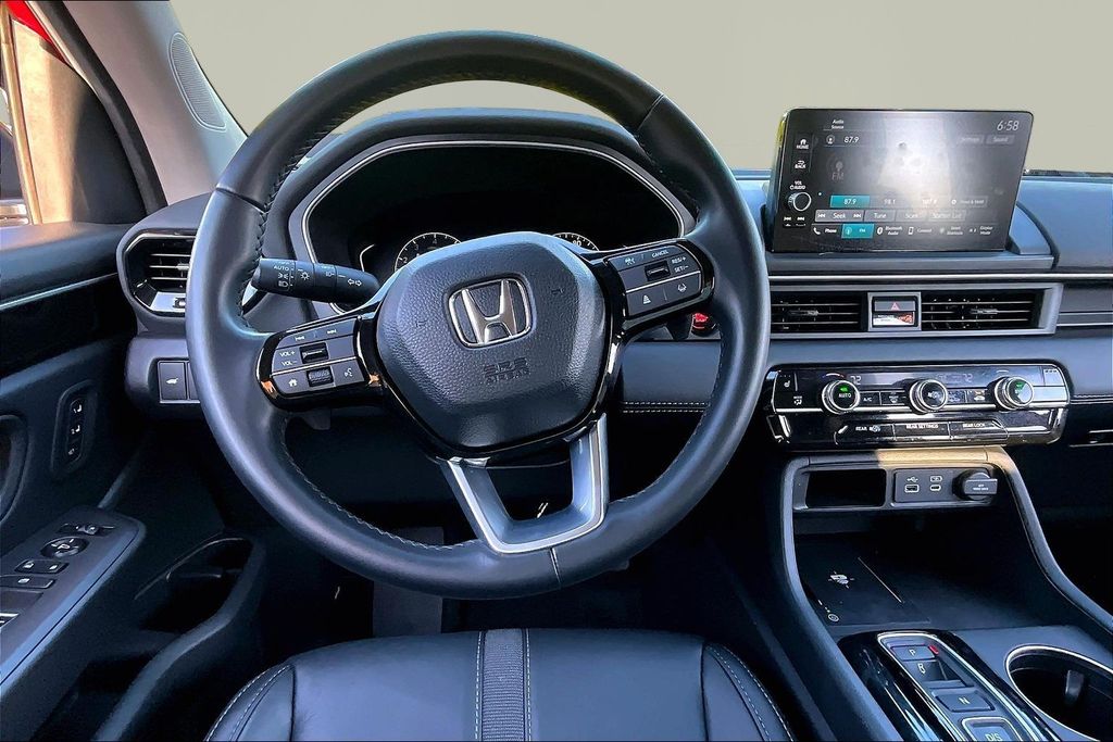 2025 Honda Pilot EX-L - Photo 8