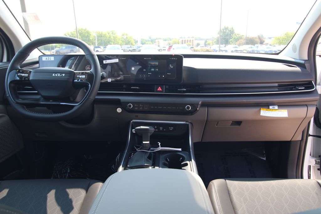 New 2027 Kia Carnival MPV Van