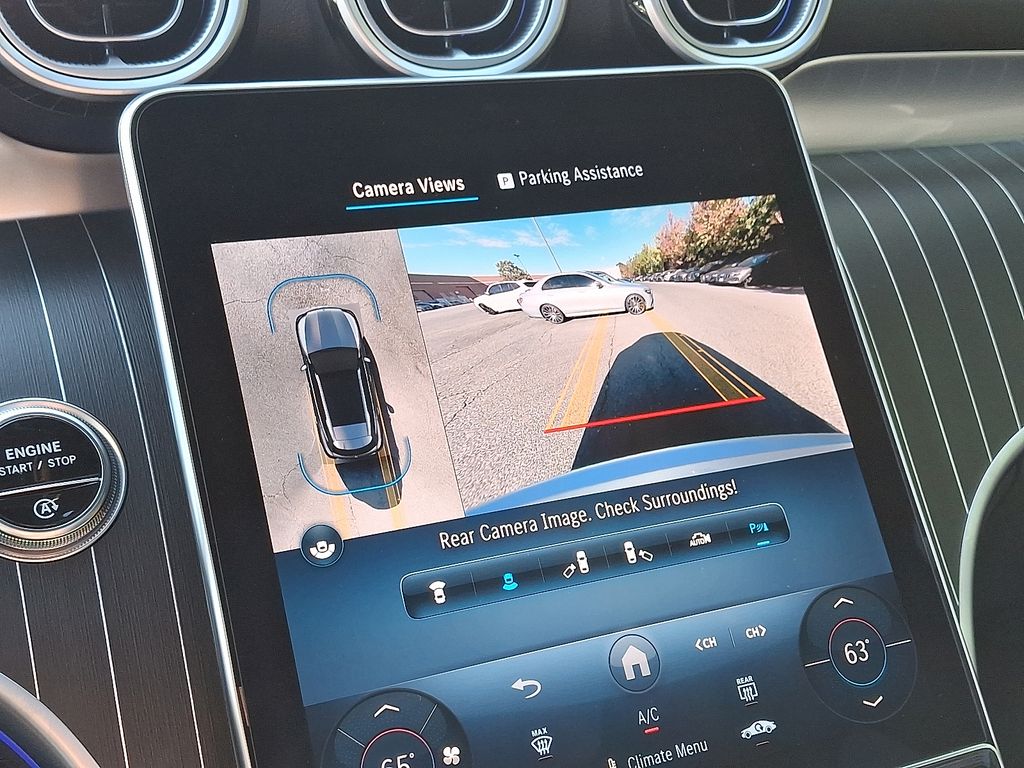 Thumbnail: 2025 Mercedes-Benz GLC - 18