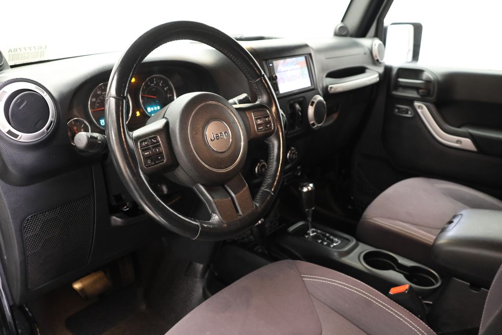 Thumbnail: 2013 Jeep Wrangler - 26