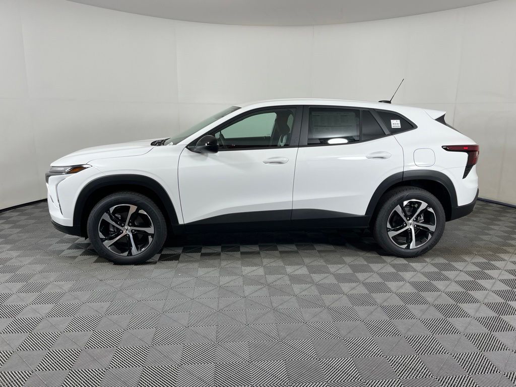 Thumbnail: 2026 Chevrolet Trax - 2