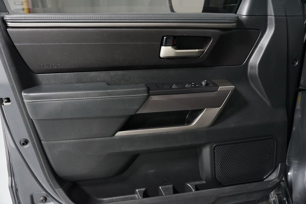 Thumbnail: 2023 Toyota Tundra - 31