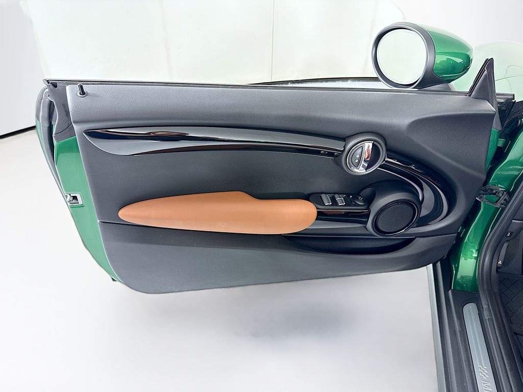 Thumbnail: 2023 MINI Cooper - 32