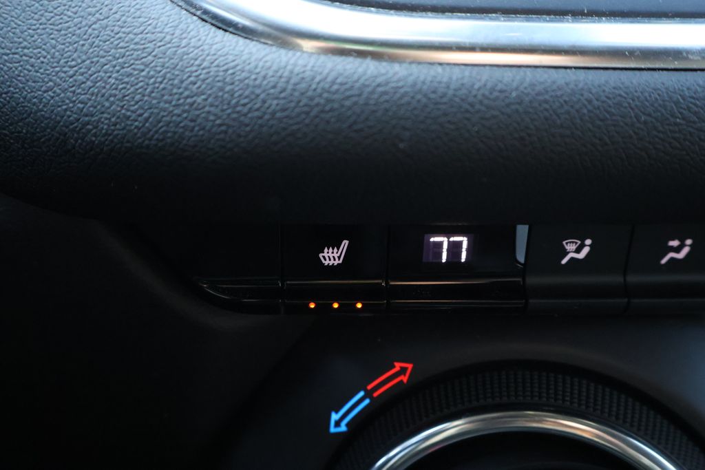 Thumbnail: 2023 Chevrolet Blazer - 25