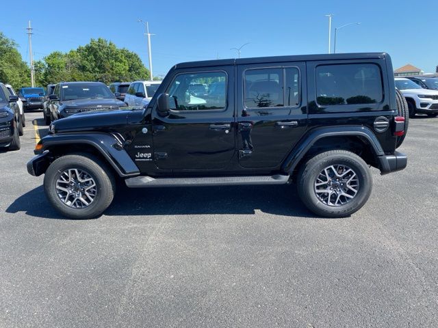 2024 Jeep Wrangler Sahara 10