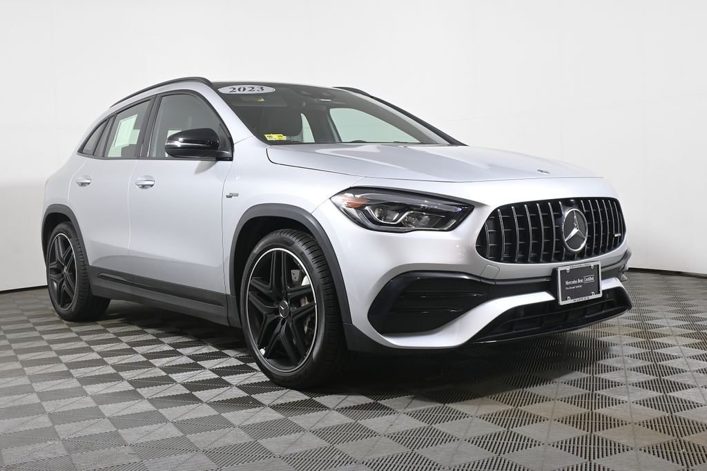 Thumbnail: 2023 Mercedes-Benz GLA - 9