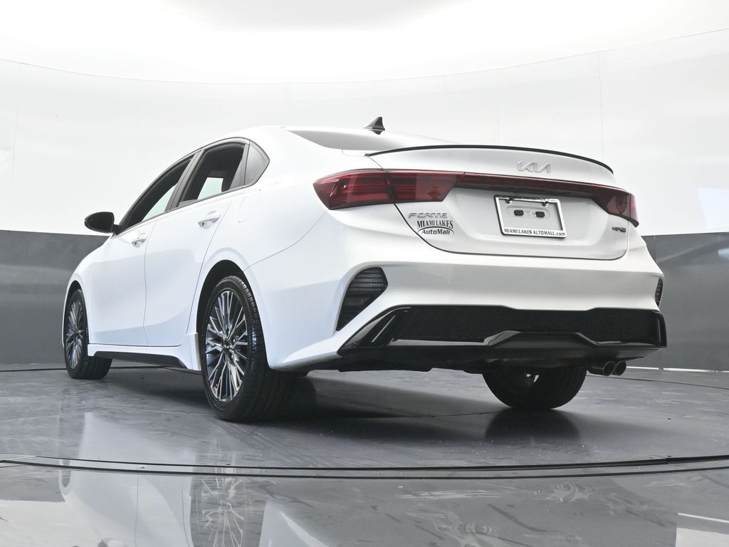 Used 2024 Snow White Pearl Kia GT-Line image 61