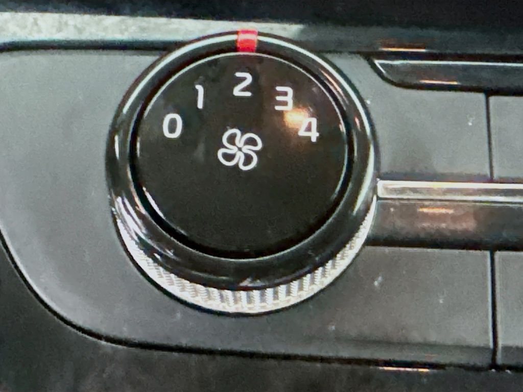 Used Car 2020 Kia Sedona  Lx For Sale Under $20,000 In Austin, Texas