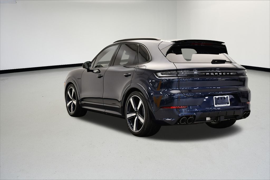 Thumbnail: 2026 Porsche Cayenne - 3