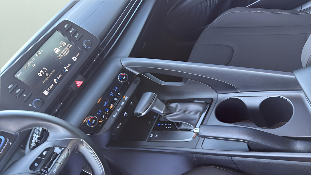 Used Car 2025 Hyundai Elantra  Sel Sport For Sale Under $25,000 In Austin, Texas