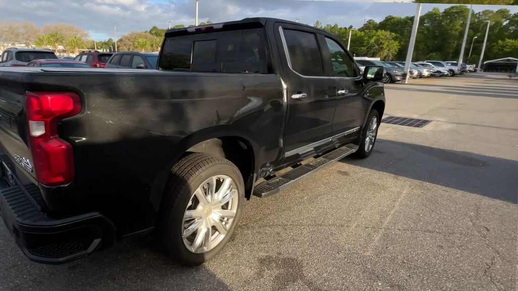 2022 Chevrolet Silverado 1500 High Country - Photo 8