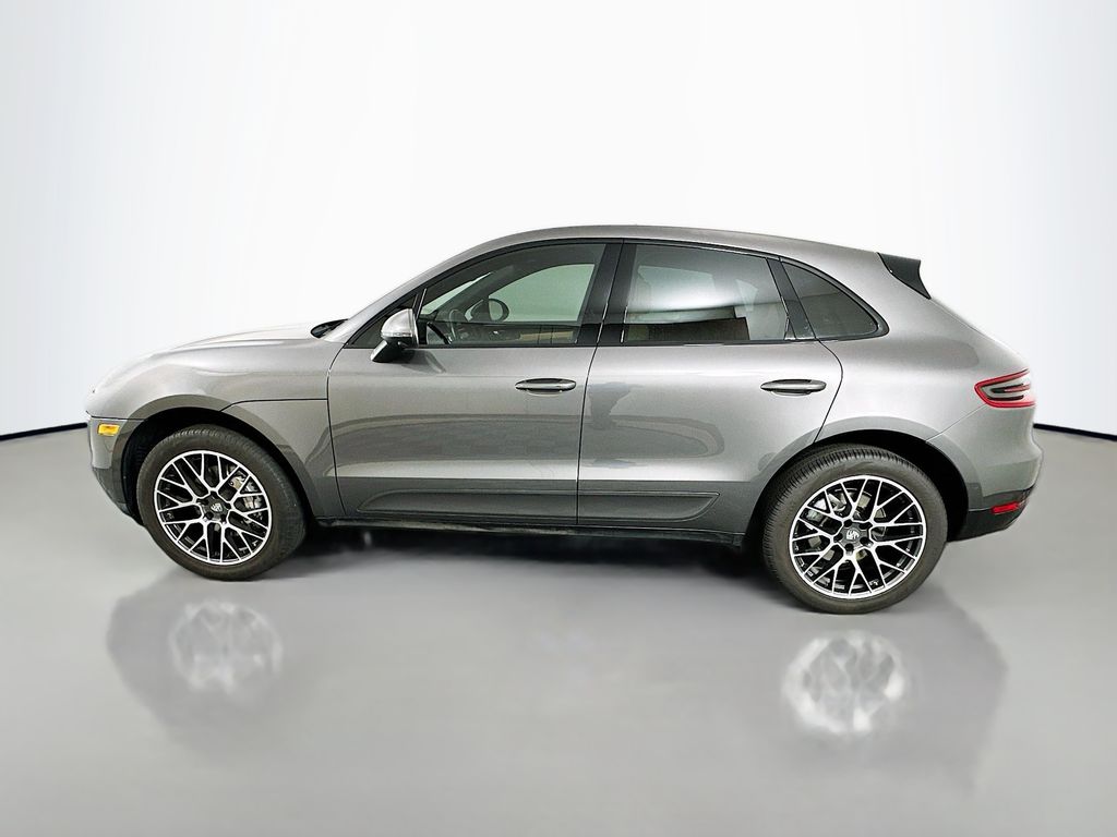 Thumbnail: 2018 Porsche Macan - 8