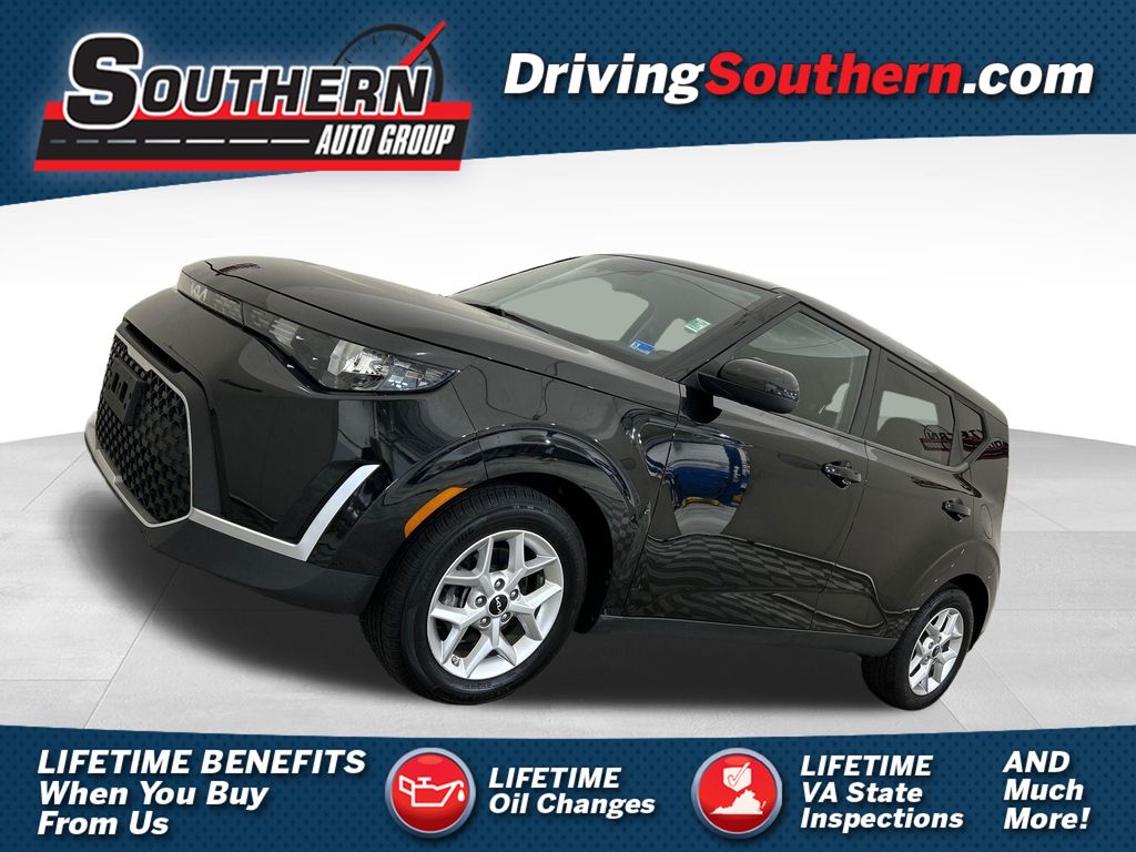 Fusion Black 2023 Kia Soul SUV / Crossover Front-Wheel Drive Continuously Variable Transmission