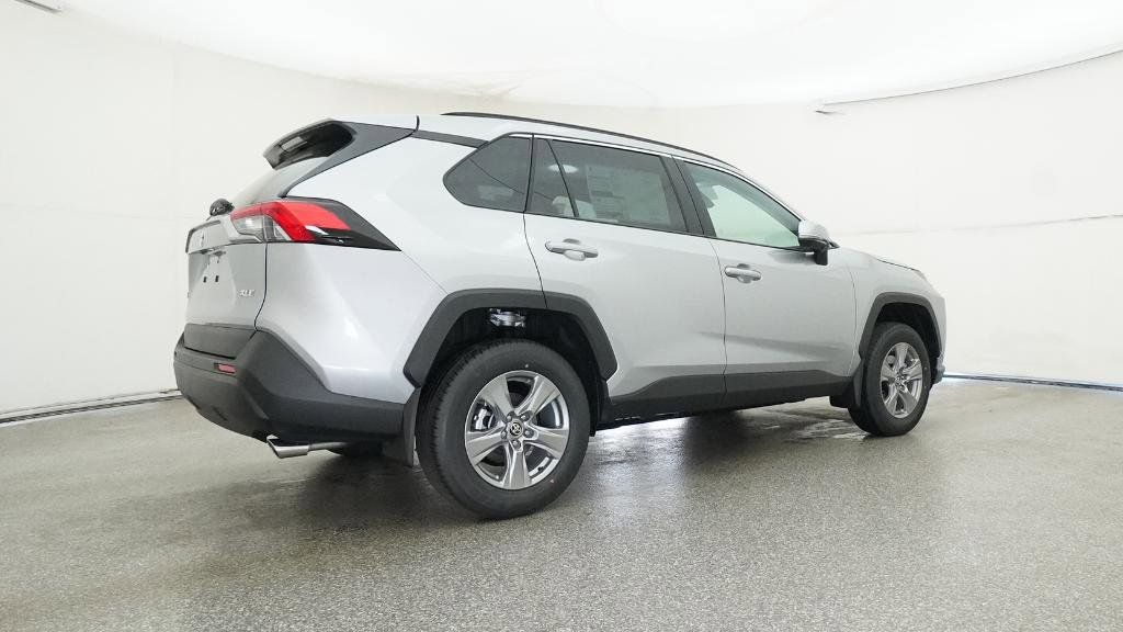 Thumbnail: 2025 Toyota RAV4 - 27