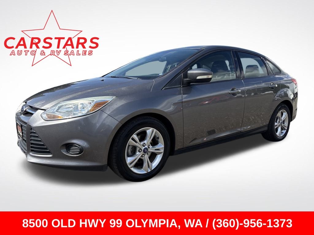 2013 Sterling Gray Metallic Ford Focus SE Sedan