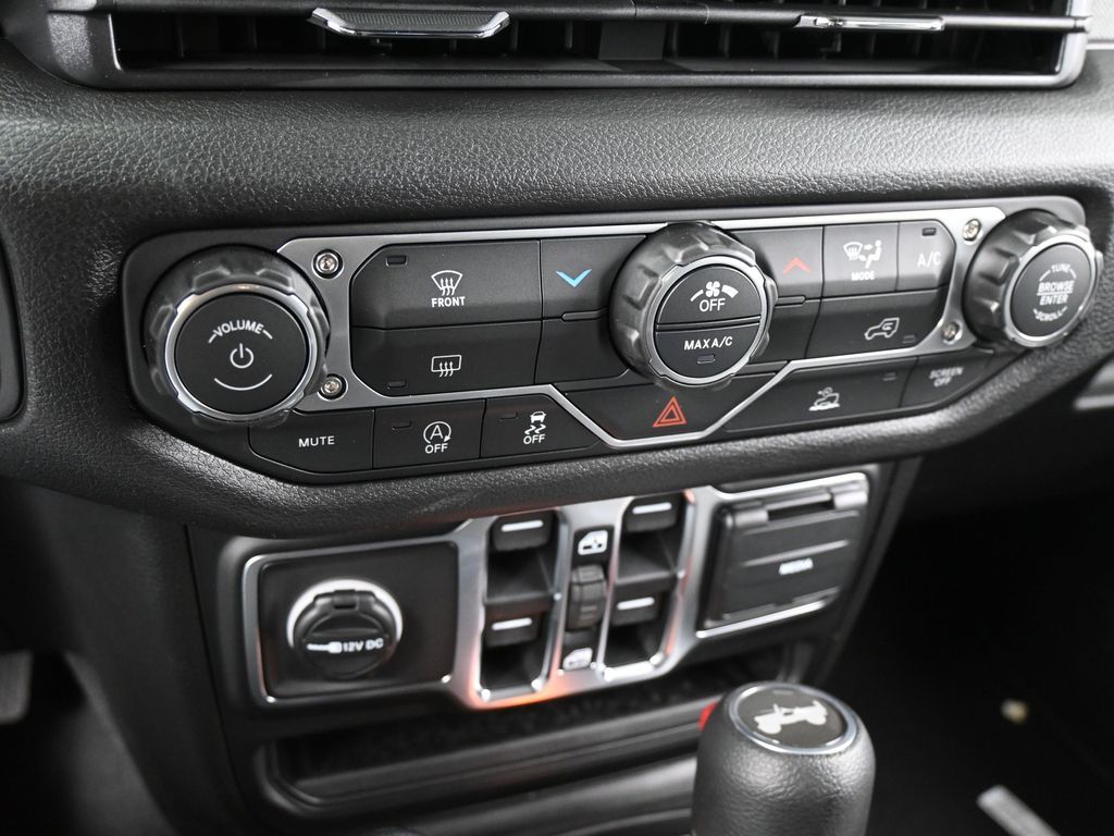 New 2026 Black Clearcoat Jeep Sport S image 18