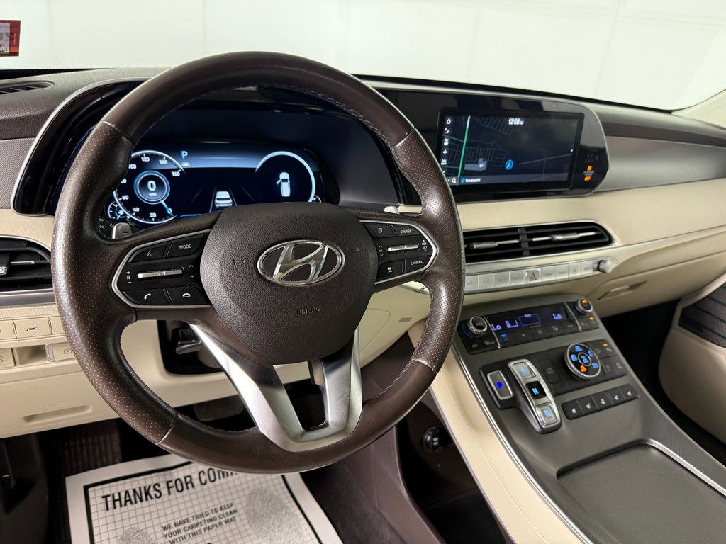 Used 2020 Red Hyundai Limited image 33