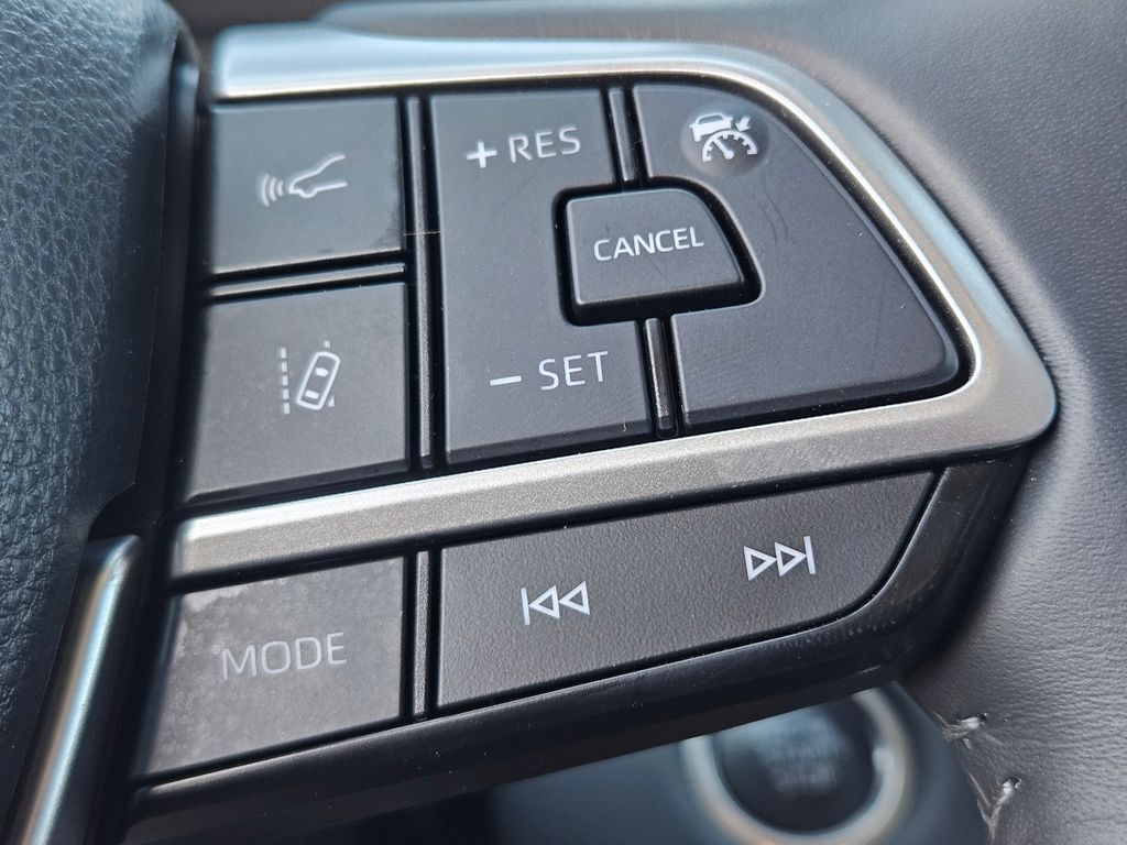 Used Car 2024 Toyota Highlander  Le For Sale Under $35,000 In San Marcos, Texas