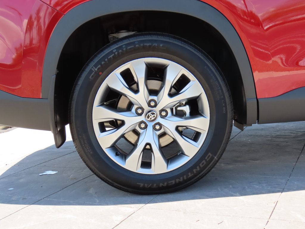 2025 Toyota Grand Highlander Limited 32